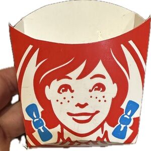 2023 WENDYS KID MEAL FRENCH FRIES CHICKEN NUGGET SLEEVE CONTAINER RED BLUE WHITE